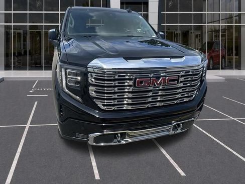 Used 2023 GMC Sierra 1500 Denali w/ Technology Package AWD/4WD image 14
