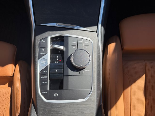 Used 2023 BMW 330i xDrive Sedan w/ Premium Package AWD/4WD image 19
