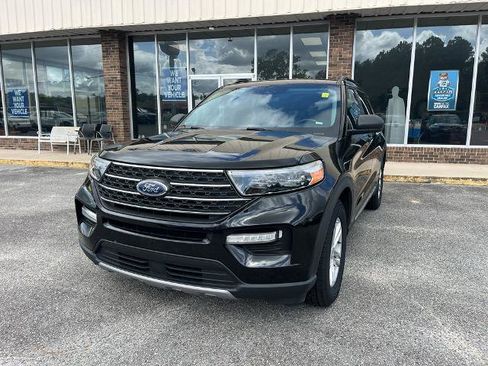 Certified 2023 Ford Explorer XLT w/ Equipment Group 202A RWD image 1