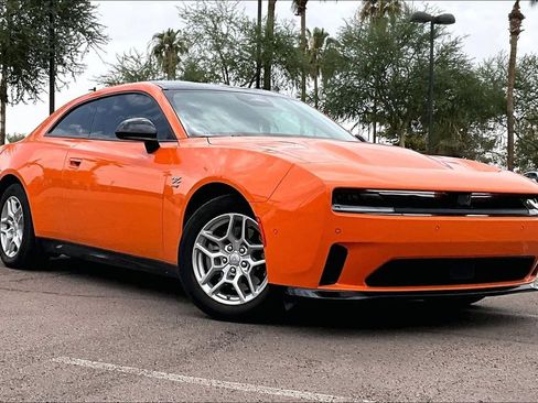 Used 2025 Dodge Charger Daytona R/T w/ Quick Order Package 25M R/T AWD/4WD image 2