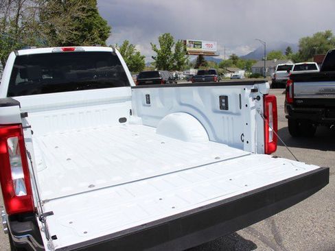 Used 2024 Ford F350 XLT w/ FX4 Off-Road Package AWD/4WD image 13