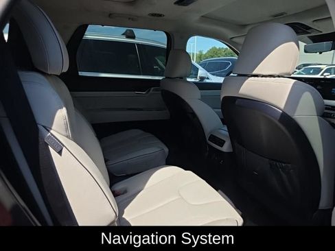Used 2023 Hyundai Palisade Calligraphy FWD image 6
