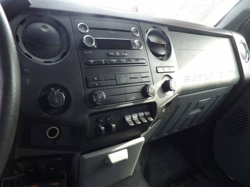 Used 2012 Ford F250 XL w/ XL Value Pkg AWD/4WD image 7