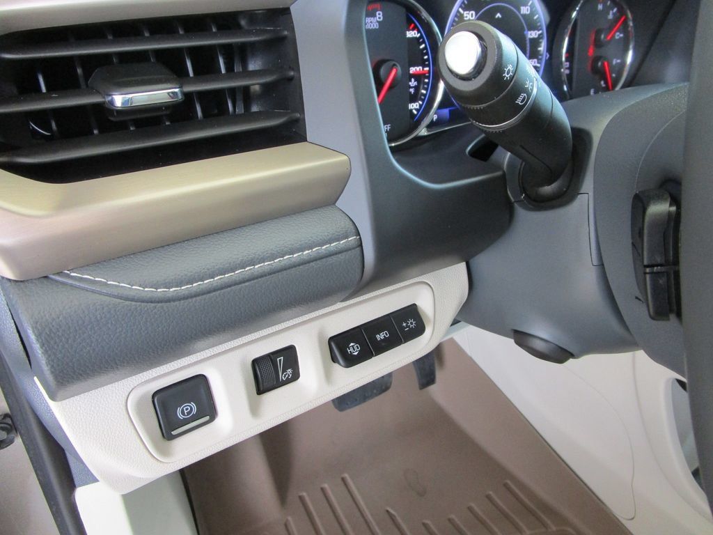 Used 2023 GMC Acadia Denali w/ Denali Ultimate Package FWD image 26