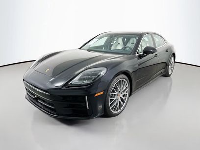New 2024 Porsche Panamera 4