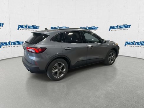 Certified 2025 Ford Escape ST-Line FWD image 11