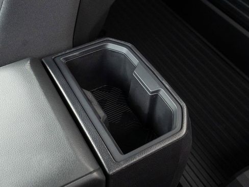 Used 2025 Toyota Tacoma SR image 31