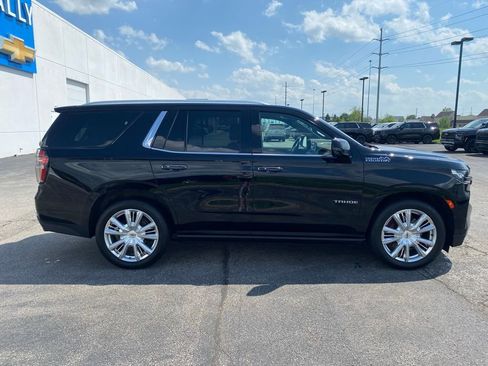 Used 2022 Chevrolet Tahoe High Country w/ LPO, Illumination Package AWD/4WD image 8