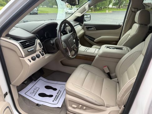 Used 2019 GMC Yukon XL Denali w/ Denali Ultimate Package AWD/4WD image 21