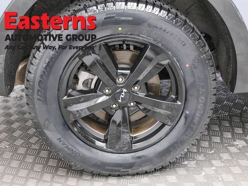 Used 2023 Kia Sorento LX AWD/4WD image 29