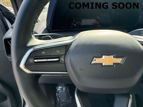 Used 2025 Chevrolet Silverado EV LT image 17