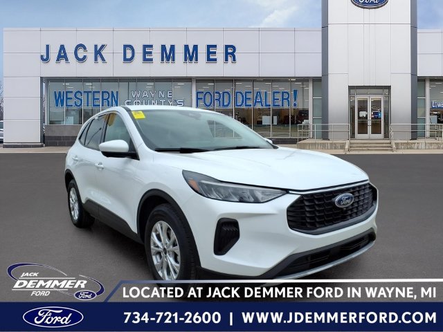 Certified 2023 Ford Escape Active w/ Tech Pack #2 AWD/4WD image 1