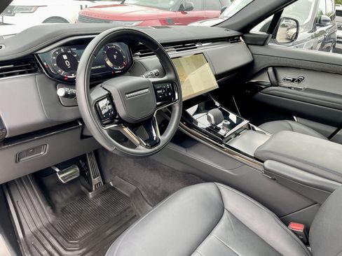 Certified 2025 Land Rover Range Rover Sport Dynamic SE AWD/4WD image 13