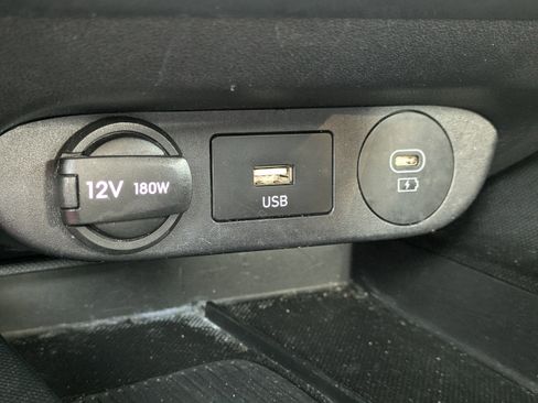 Certified 2024 Hyundai Elantra Limited image 23