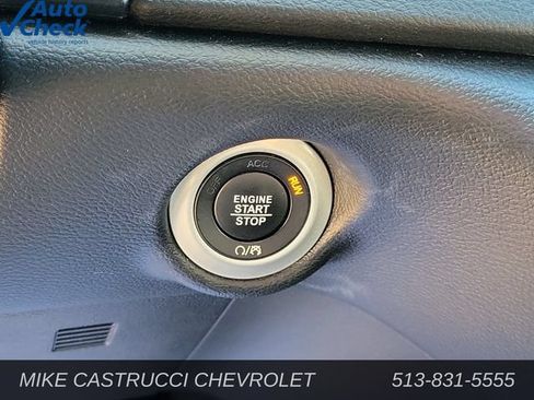 Used 2025 Chrysler Pacifica Select FWD image 17