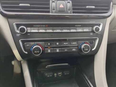 Used 2017 Kia Optima EX image 15