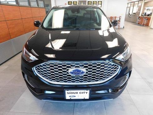 Certified 2024 Ford Edge SEL image 3