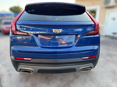 Used 2021 Cadillac XT4 Premium Luxury image 9