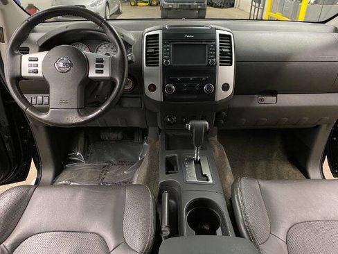 Used 2013 Nissan Xterra PRO-4X w/ Pro-4x Leather Pkg AWD/4WD image 20