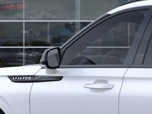 New 2026 Lincoln Aviator 2WD image 42