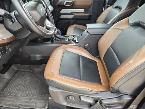 Used 2022 Ford Bronco Outer Banks image 16