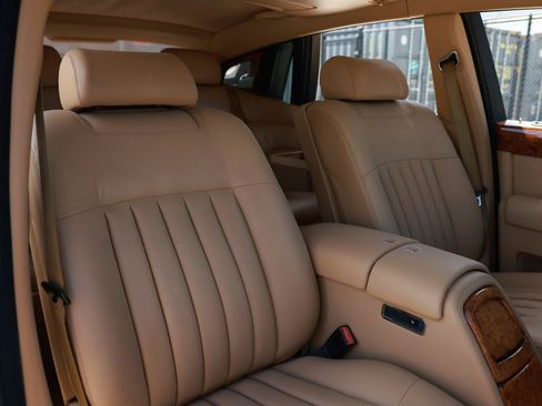 Used 2006 Rolls-Royce Phantom Sedan RWD image 18