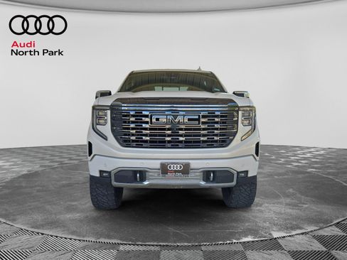 Used 2022 GMC Sierra 1500 Denali Ultimate AWD/4WD image 8