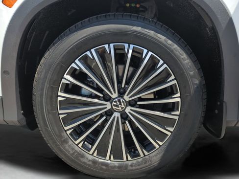 New 2026 Volkswagen Tiguan S FWD image 45