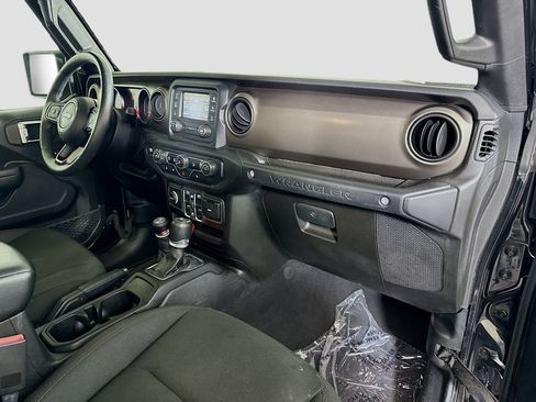 Used 2019 Jeep Wrangler Unlimited Sport S image 30