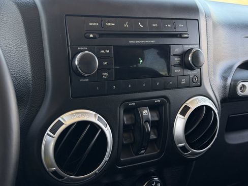 Used 2013 Jeep Wrangler Unlimited Sport AWD/4WD image 18