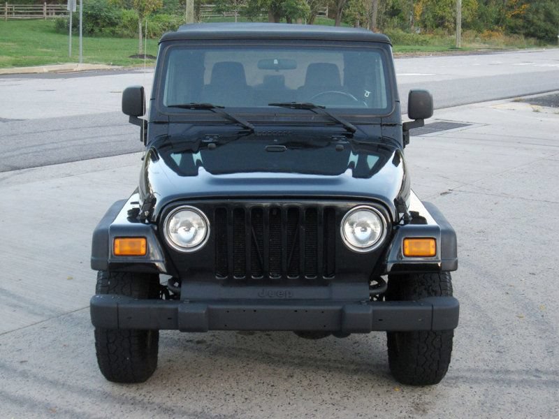 Used 2004 Jeep Wrangler X w/ Wheel Plus Group AWD/4WD image 5