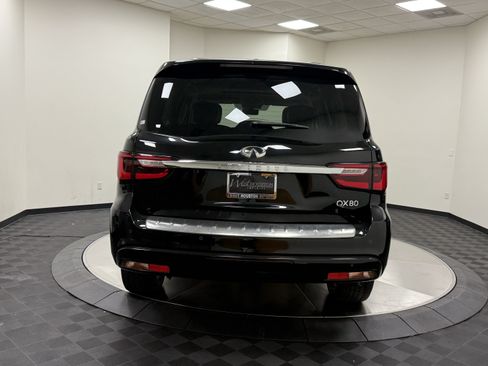 Used 2020 INFINITI QX80 Luxe w/ Sensory Package RWD image 5
