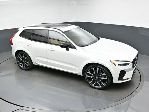 Used 2024 Volvo XC60 B5 Ultimate AWD/4WD image 46