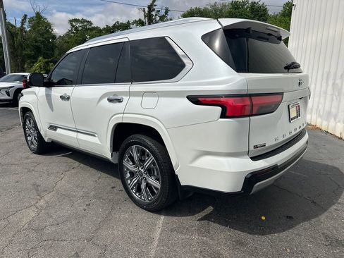 Used 2024 Toyota Sequoia 2WD image 8