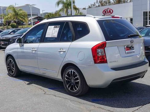 Used 2007 Kia Rondo LX image 6