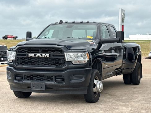 Used 2022 RAM 3500 Tradesman image 4