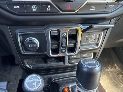 Used 2023 Jeep Wrangler Sahara w/ Dual Top Group image 34