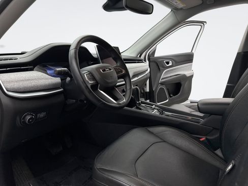 Used 2022 Jeep Compass Latitude AWD/4WD image 10