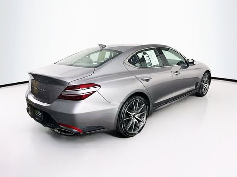 Used 2025 Genesis G70 2.5T image 9