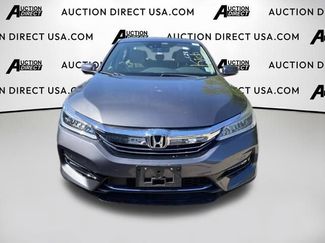 Used 2017 Honda Accord Touring video 2