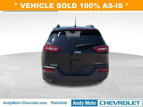 Used 2016 Jeep Cherokee Sport image 4