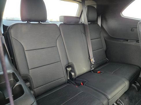 Used 2025 Buick Enclave Sport Touring image 32