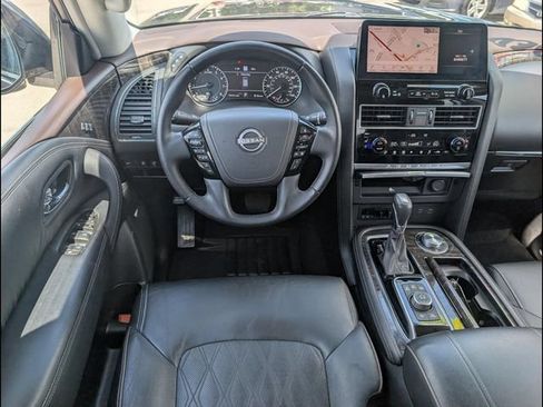 Used 2023 Nissan Armada Platinum w/ Captain's Chairs Package AWD/4WD image 8