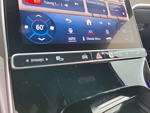 Used 2024 Mercedes-Benz C 300 Sedan image 25