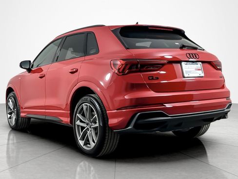 Used 2025 Audi Q3 2.0T Premium w/ Convenience Package AWD/4WD image 3