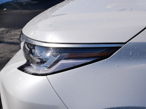 Certified 2024 Toyota Sienna Limited image 16