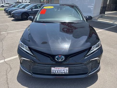 Used 2021 Toyota Camry LE FWD image 2