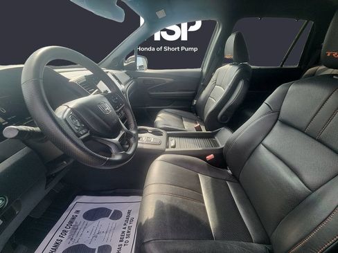 Used 2023 Honda Passport TrailSport image 9