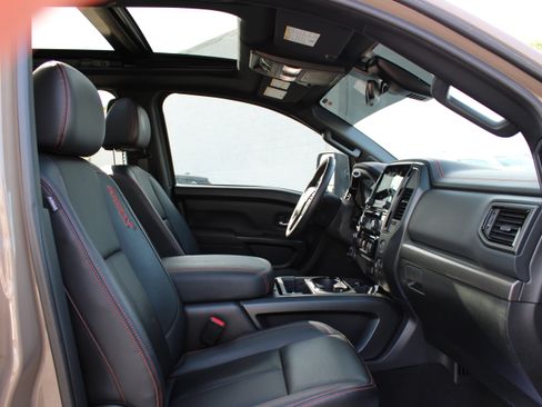 Certified 2024 Nissan Titan PRO-4X w/ Pro-4x Convenience Package AWD/4WD image 17
