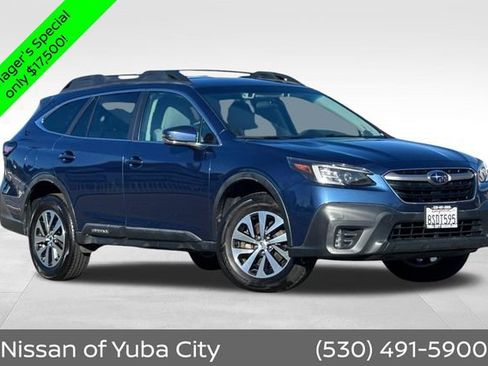Used 2020 Subaru Outback Premium AWD/4WD image 1
